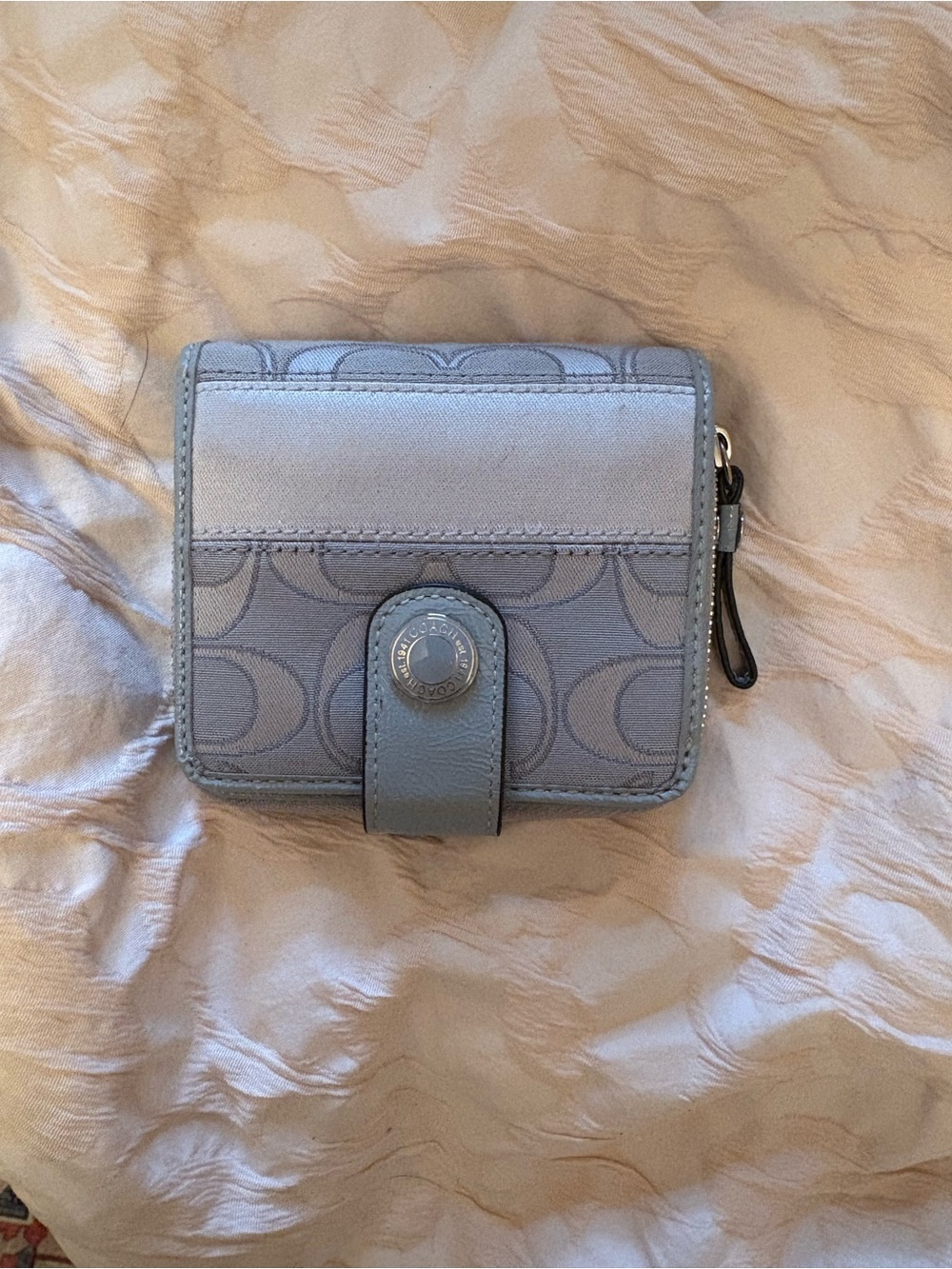 Vintage Coach Compact Light Gray Women's Wallet with Snap Closure